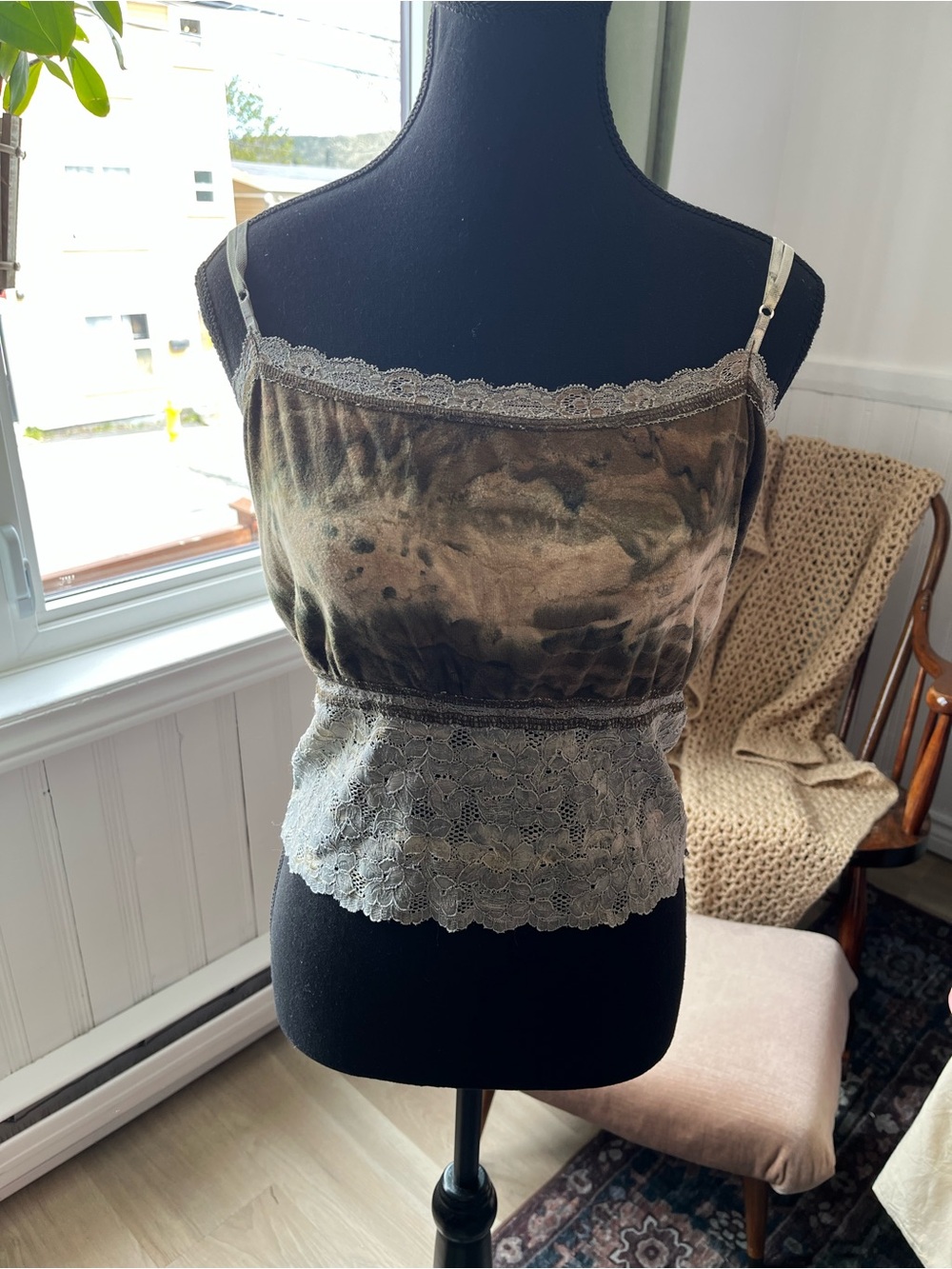 Women’s Vintage Y2K Lace Trim Tie-Dye Camisole Top size L